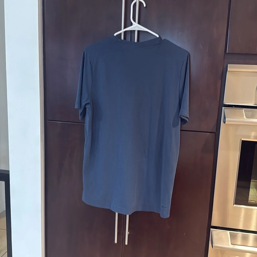 Adidas Men’s Primegreen athletic t shirt dark blue size medium